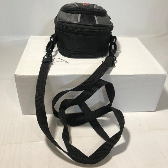 Swissgear By Wenger Compact Black Camera Bag Multiple Compartments Compact - Picture 8 of 13